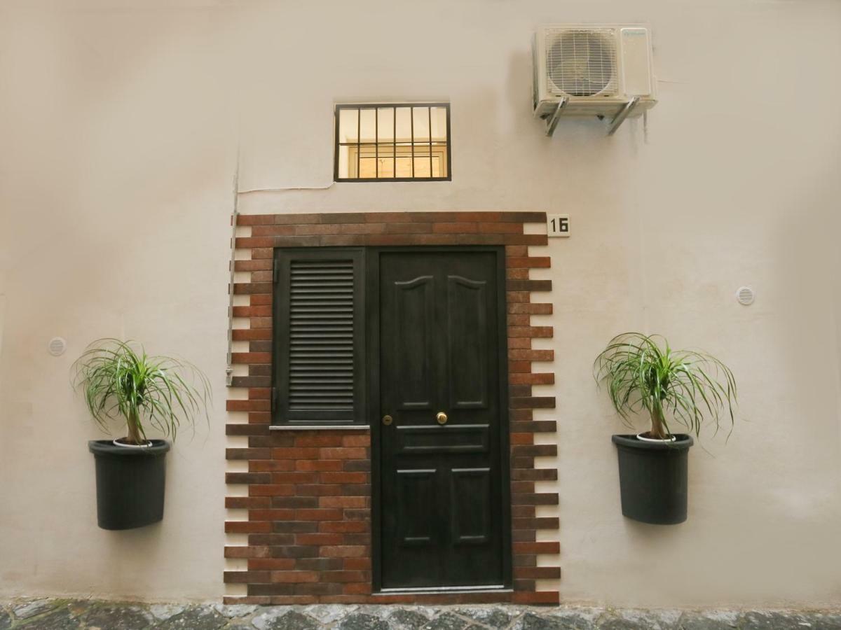 Santa Chiara Maison * Napels